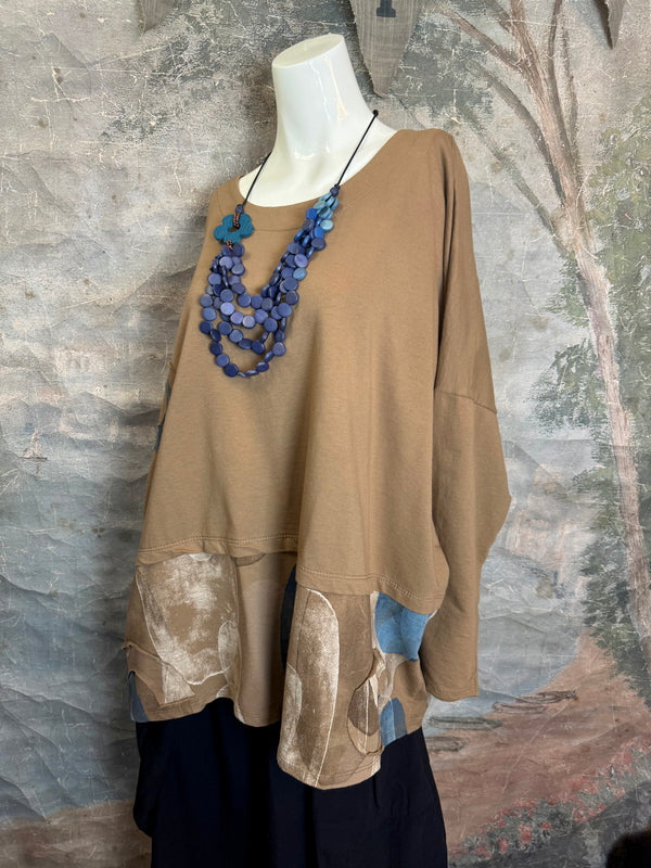 91865 Artsy Patch Pullover-Camel