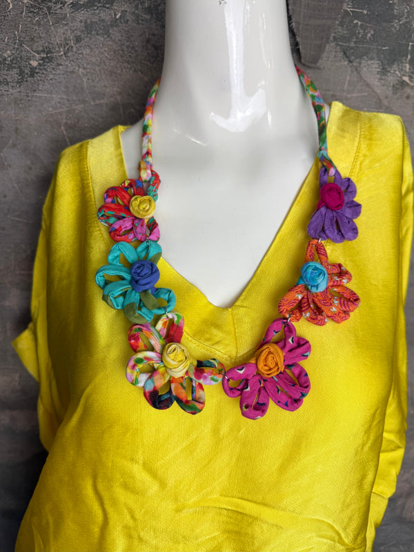 26N145 Coneflower Combo Necklace-A Spring Mix