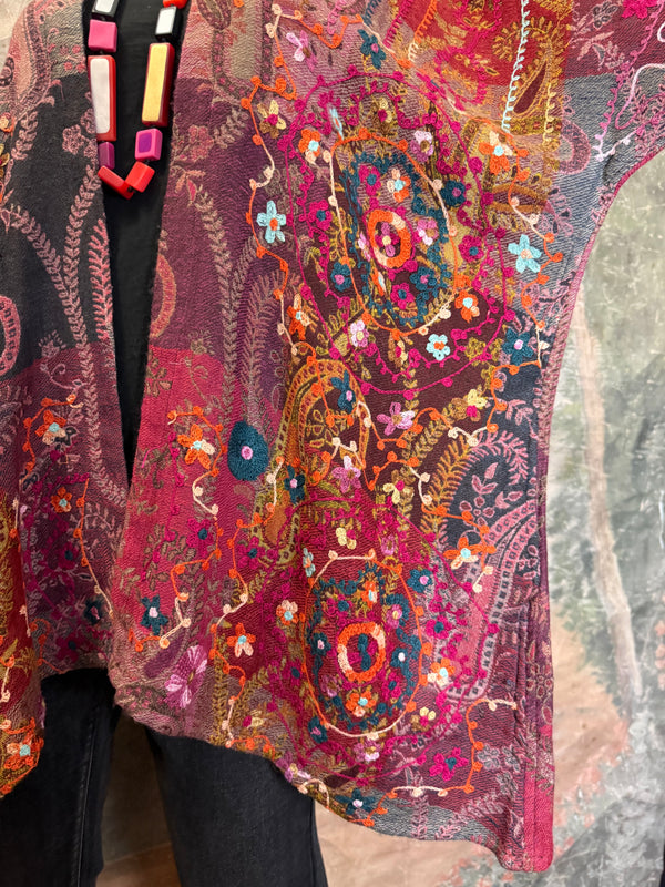 ANU 19828 Embroidered Duster JKT-Macroon