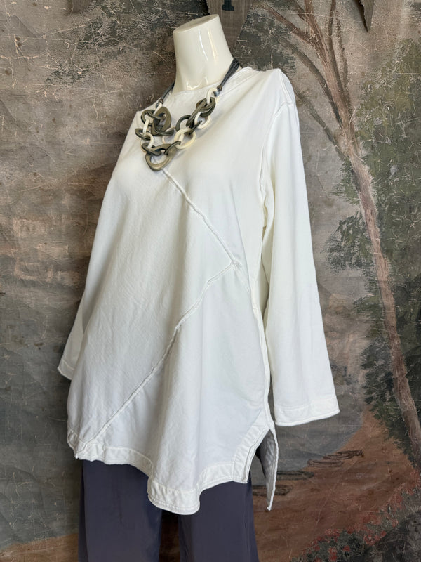 A2996202 L/Slv FE Top-Laundered