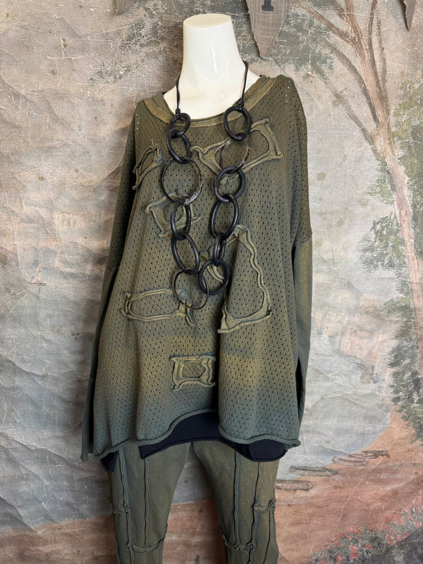 CE714 Cheer Sweater Top-Polished