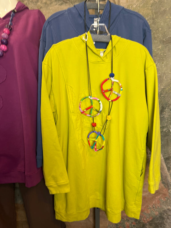 A2994202 Long/Slv Flower Tee-Wasbi Green