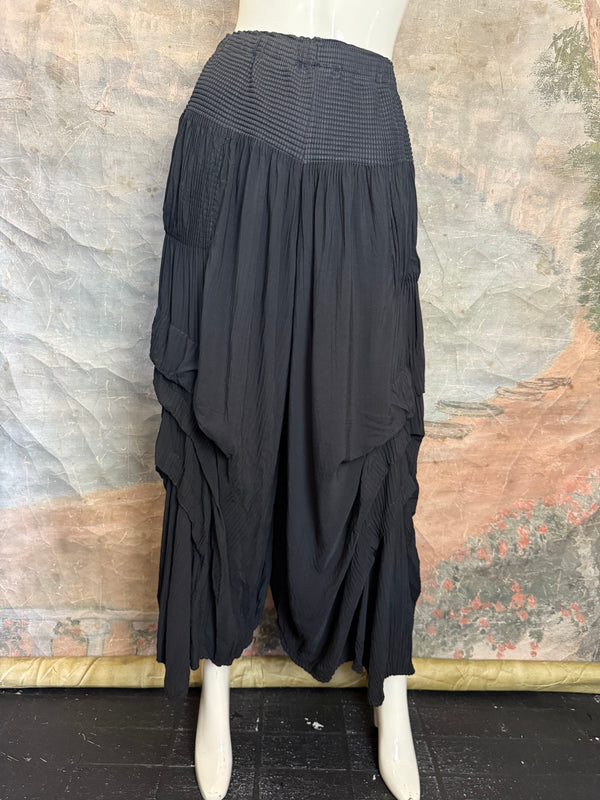 88514 Crinkle Pleat Pants