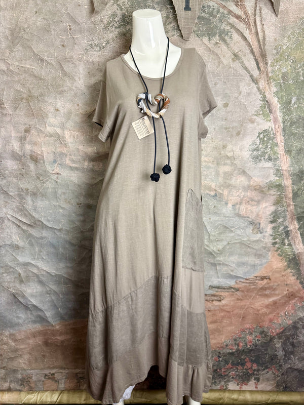 26N263 Big Heart Bolo Necklace-Browns Mix