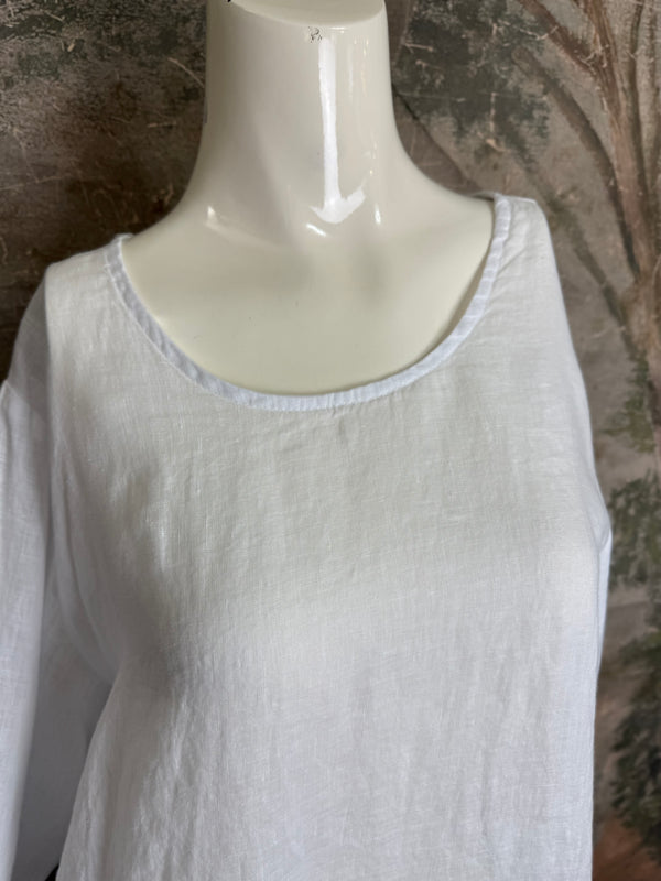 MP-HLT561 Ruffle Hem Top-White