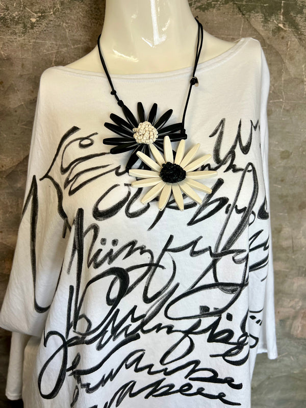 TEE007S2 Luna Tee W/Graphic