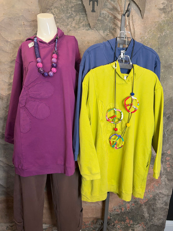 A2994202 Long/Slv Flower Tee-Plum