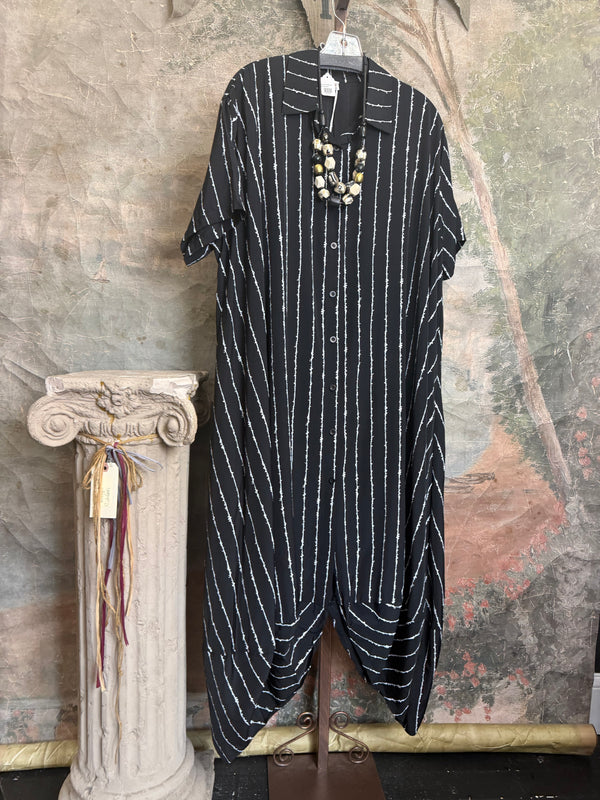 4948 Statement Buttonup Dress