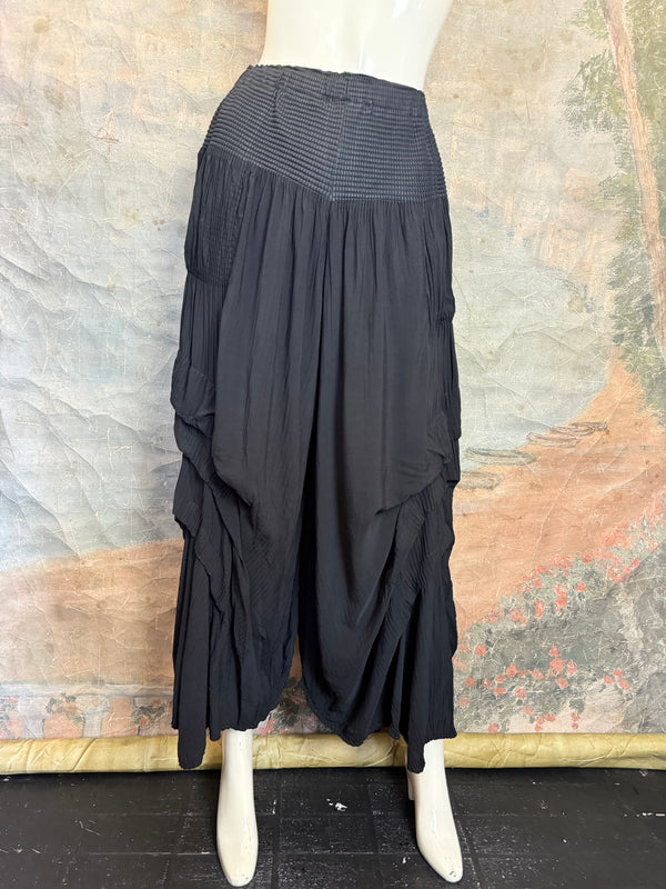 88514 Crinkle Pleat Pants