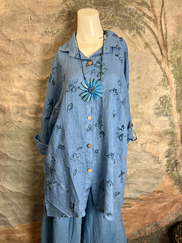 91849 ART Spring Motif BF Shirt-DENIM BLUE