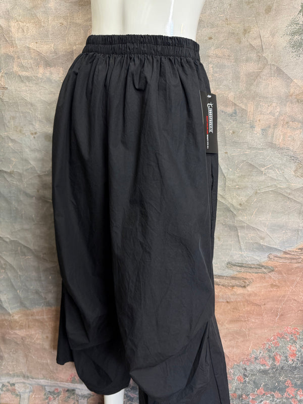 92120-62 Pleated Gaucho Pant-Black