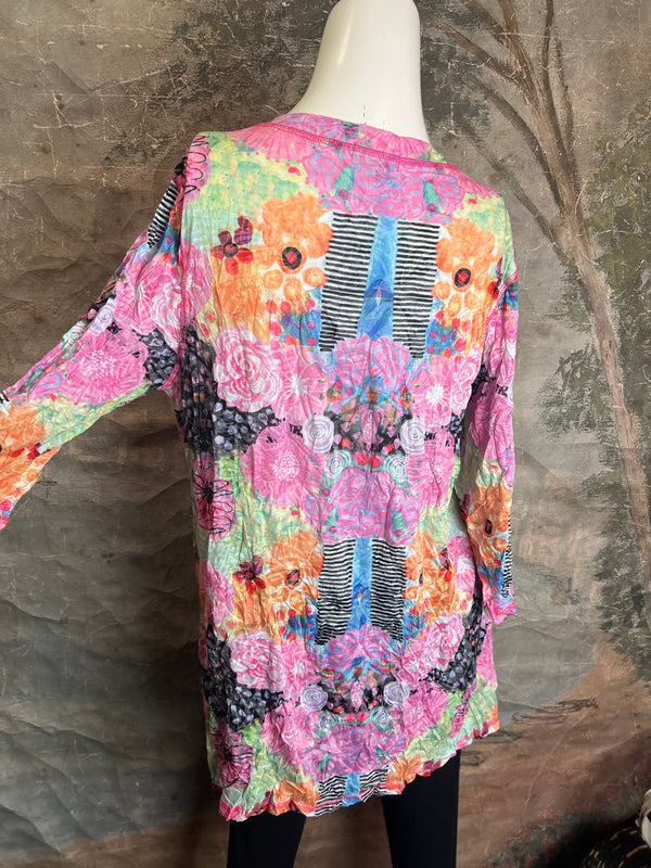 25015 Crinkle One Pocket Top