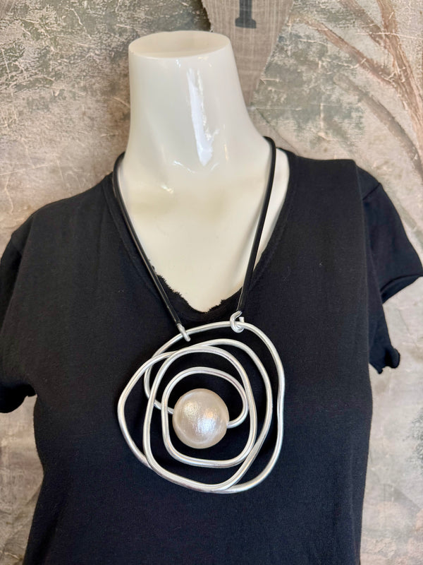 190 Drama Jupiter Necklace