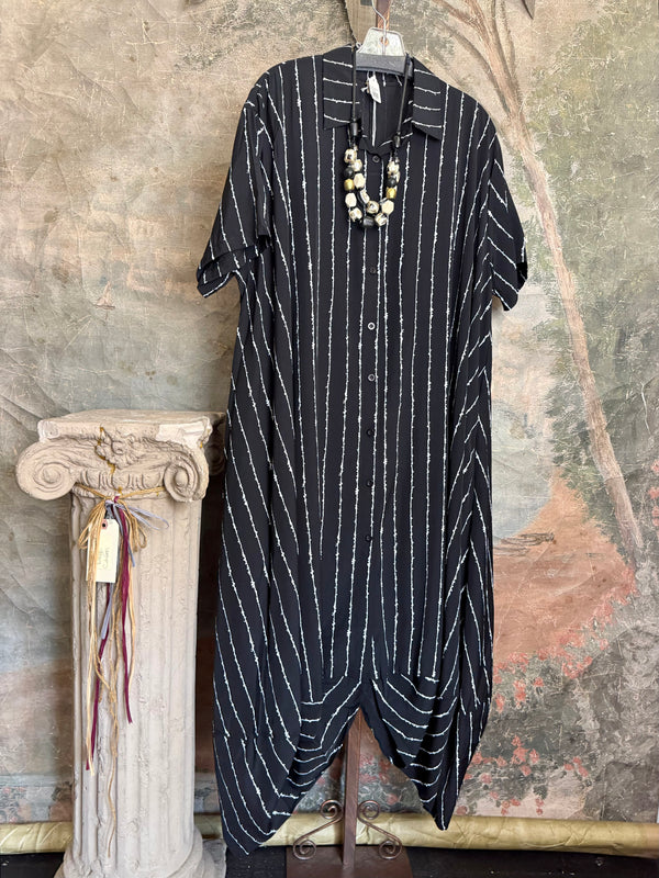 4948 Statement Buttonup Dress
