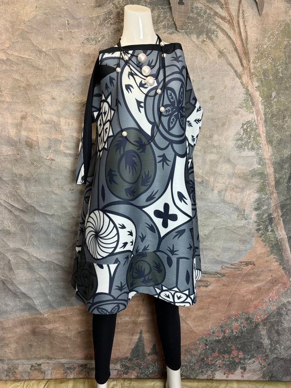 87585 Kinetics Artistry Dress-Black/Grey