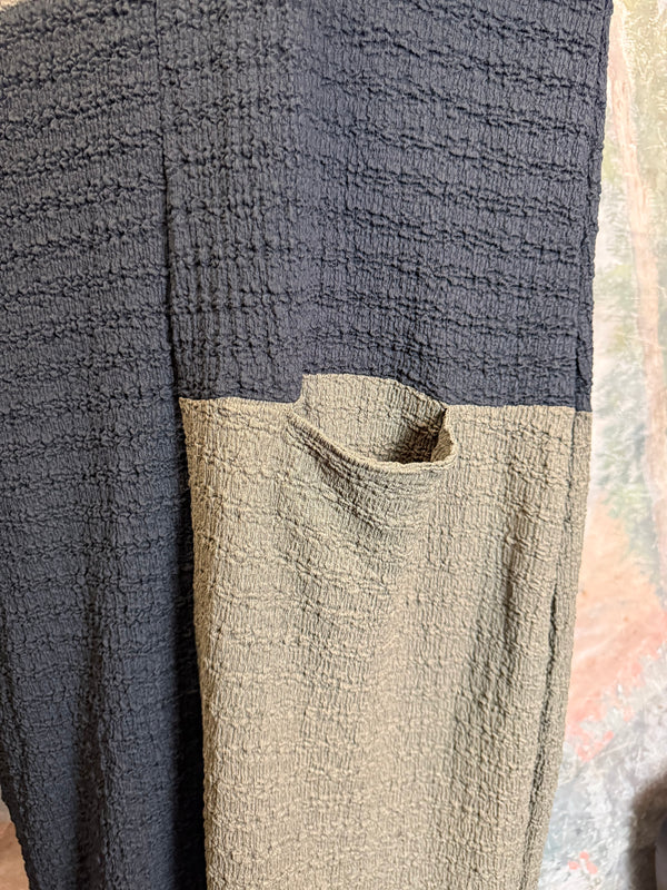 D525 Waffle Knit Turtleneck Dress-Olive/Black