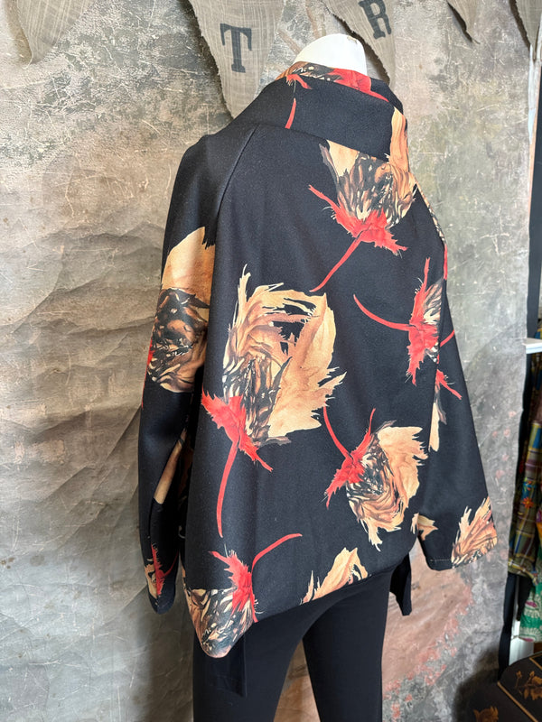 91813 Asym Floral Cropped JTK-BLACK