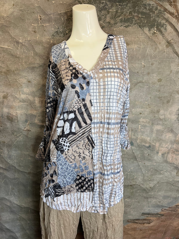 25057 Crinkle Mix Media Top