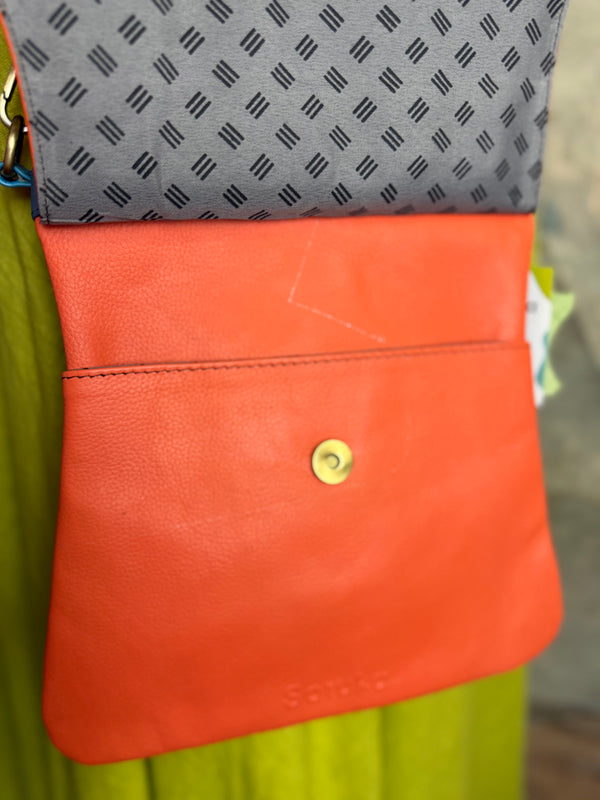 81302 Greta Crossbody Bag-C
