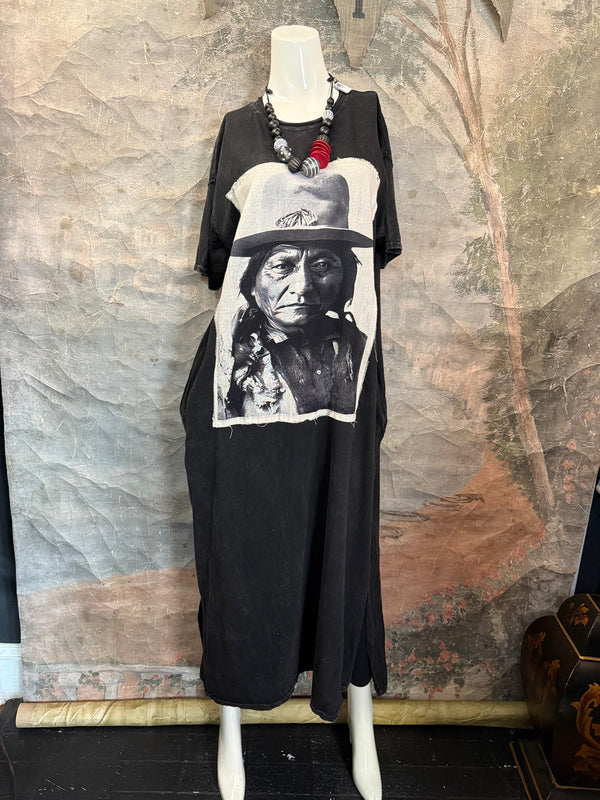 T839 Short Sleeve T-Shirt Dress-Black/Indian