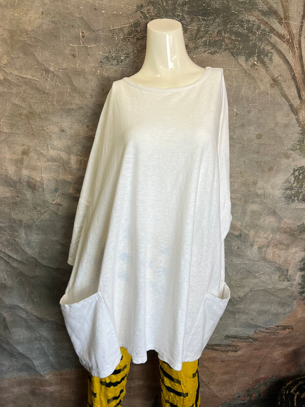 5016024 2 Pocket Pullover-White