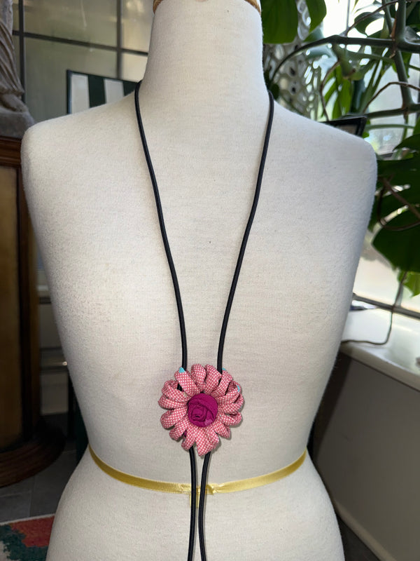 26N123 Single Mum Bolo Necklace-Pink