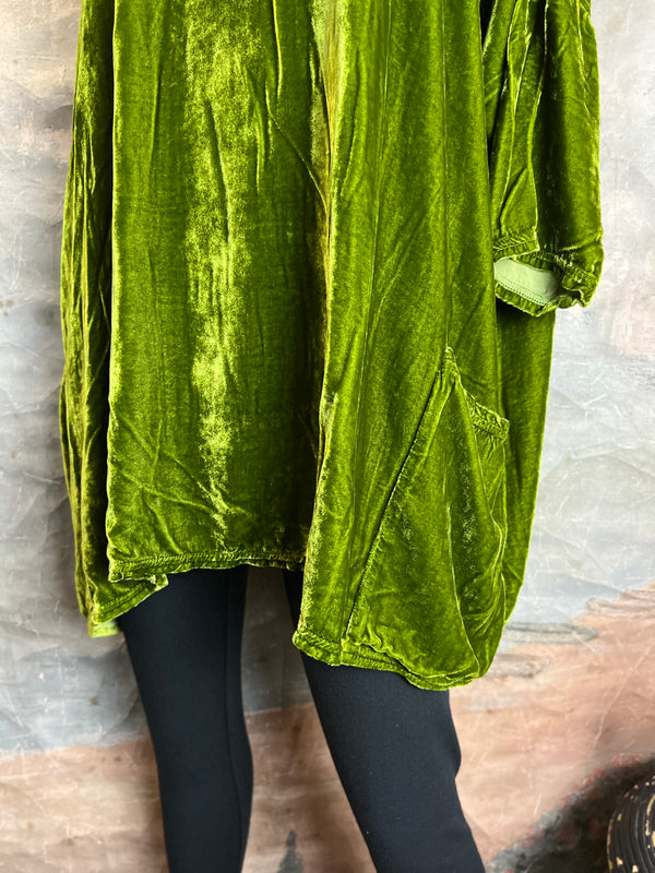 6024 CUTLOOSE Velvet 2 Pkt Top-FRog