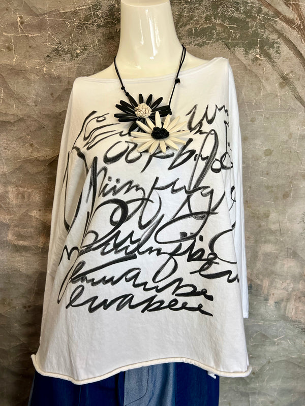 TEE007S2 Luna Tee W/Graphic