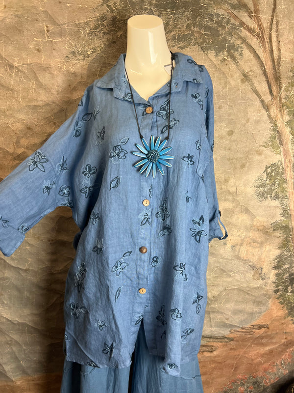 91849 ART Spring Motif BF Shirt-DENIM BLUE