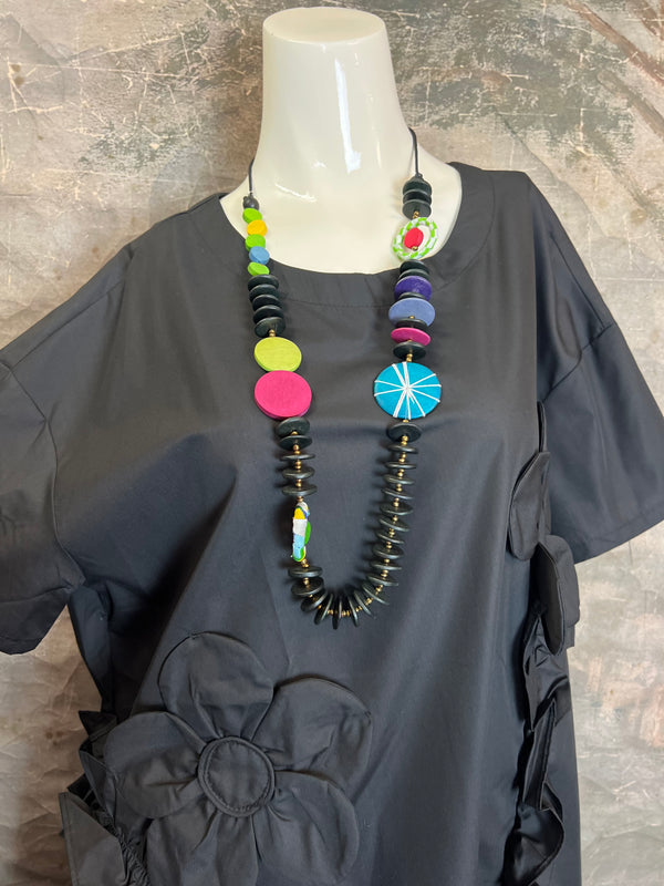 90915 Floral Applica Tunic W/Slits-Black