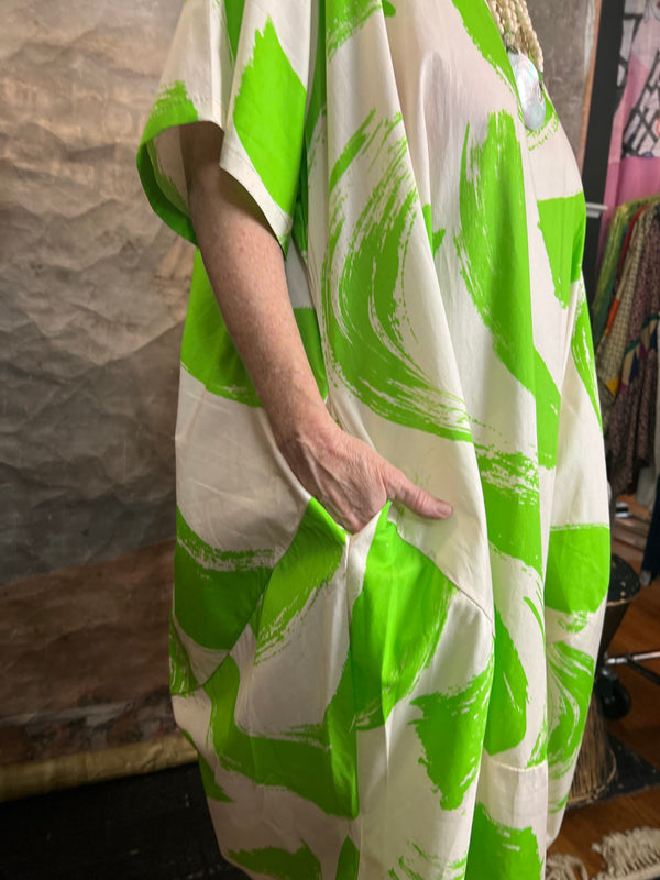 91907 ART Brush Stroke Dress-Kiwi