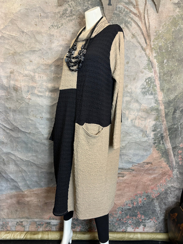 D525 Waffle Knit Turtleneck Dress-Mocha/Black