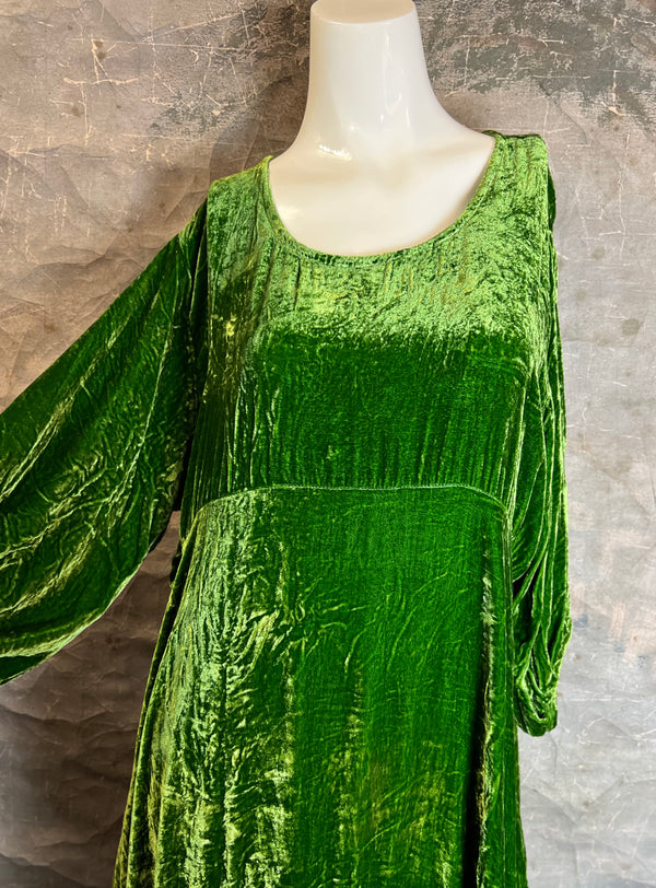 5413 SG Silk Velvet Dress-Kelly Green