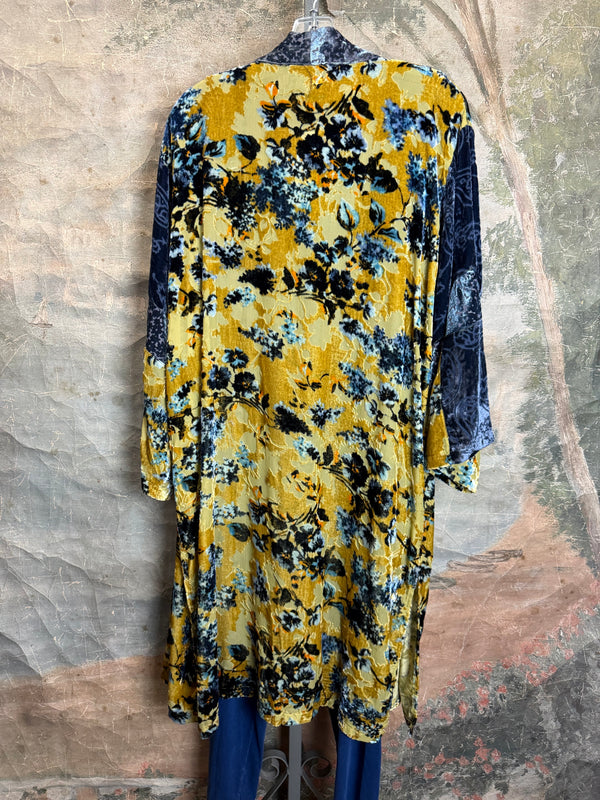 3582 Velvet Burnout Kimono