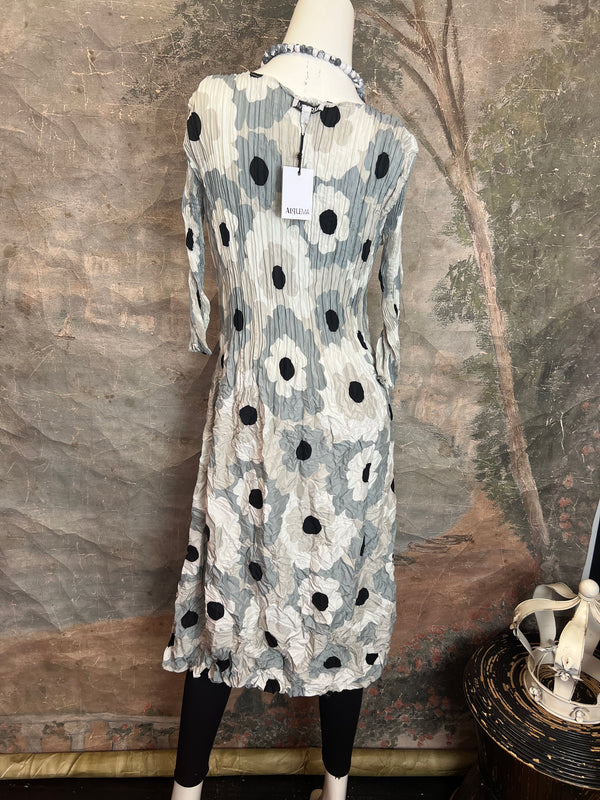 ACD544 3/4 Slv Smash Dress-Silver Flower Spot