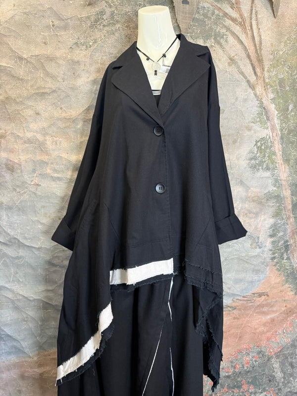 32302 Med to Long Blazer Jkt W/Trim-Black