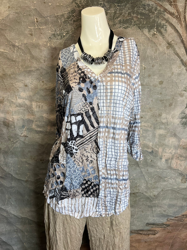 25057 Crinkle Mix Media Top
