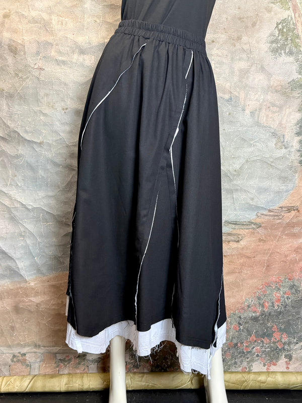 69060 Detailed Ziggy Trim Skirt