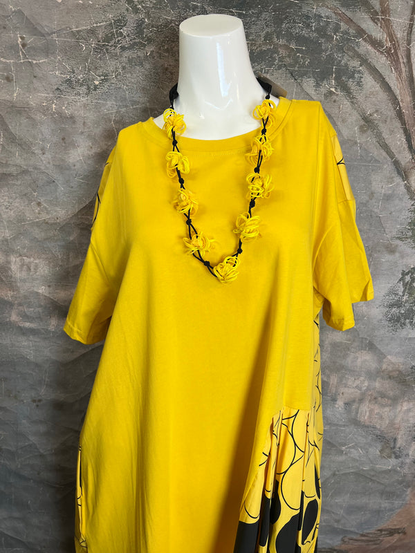 0662 VC Polka Dot Dress-Black/Yellow