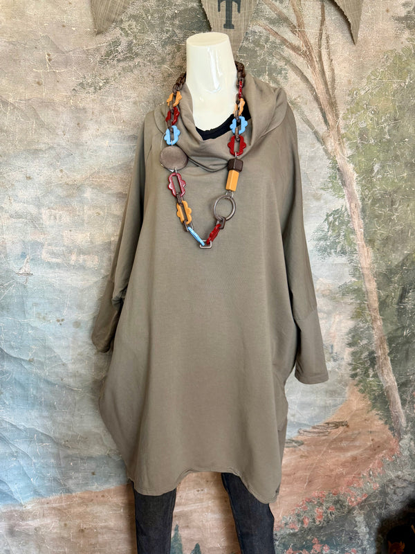 4129 Cowlneck Big Top-Taupe