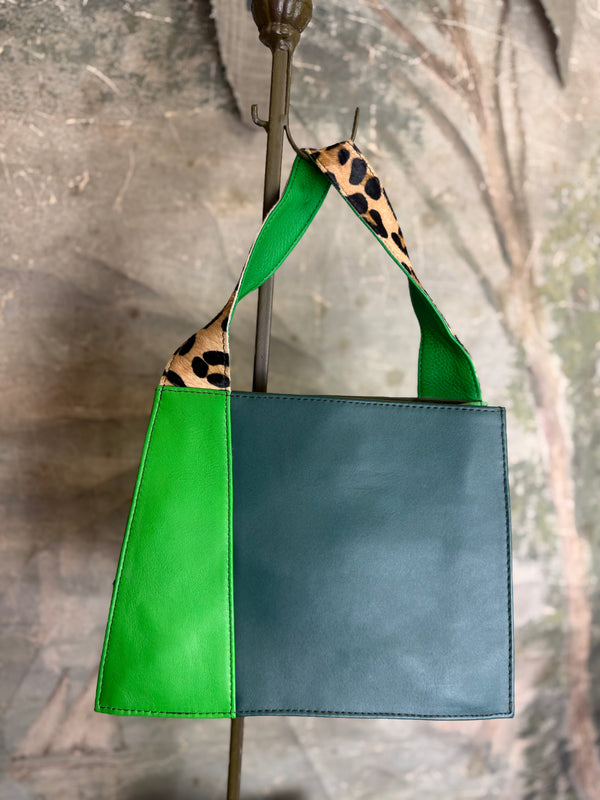 81200 Melissa Handbag-B