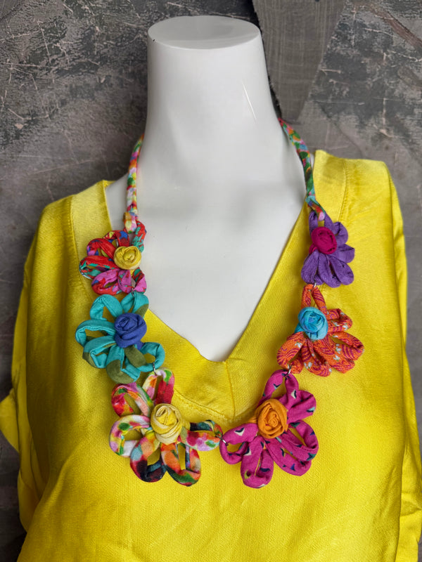 26N145 Coneflower Combo Necklace-A Spring Mix