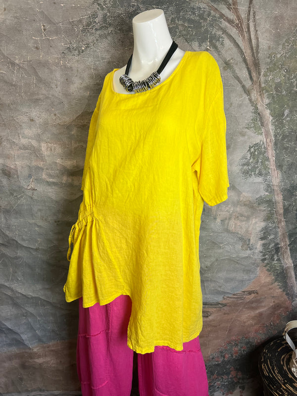30336 Rusched Uneven Hem Top-Yellow