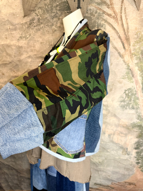 5646 Nevada Camo Mix Cardigan