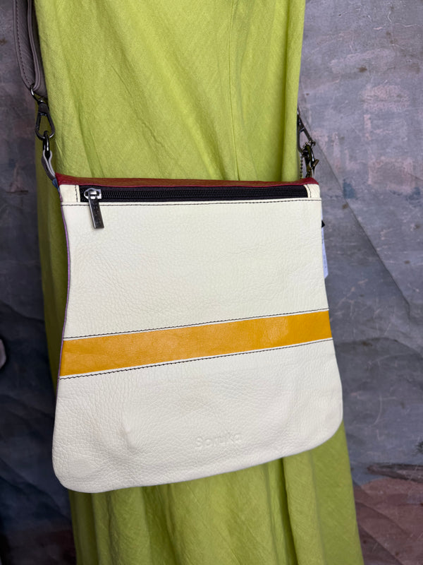 81302 Greta Crossbody Bag-B