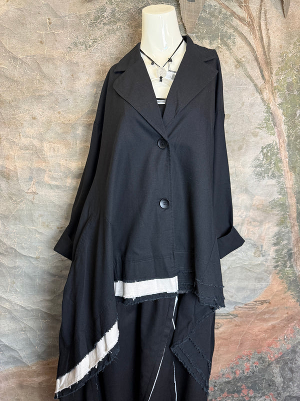 32302 Med to Long Blazer Jkt W/Trim-Black