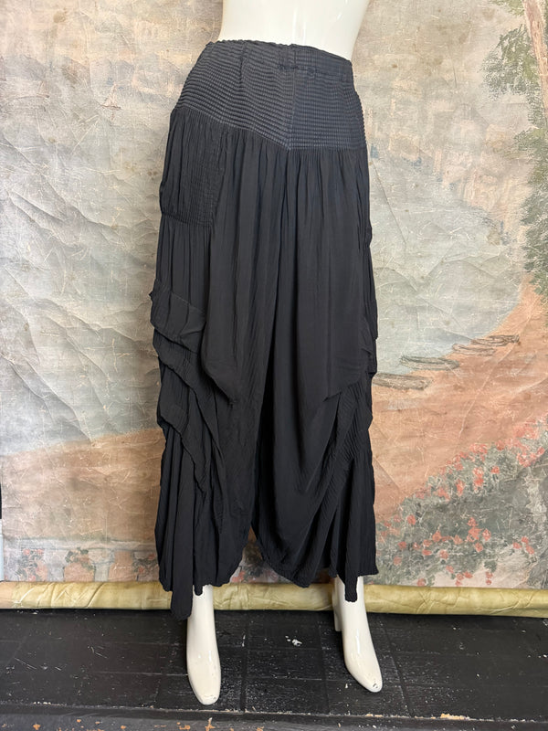88514 Crinkle Pleat Pants