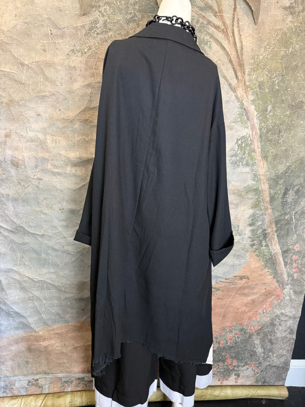 32302 Med to Long Blazer Jkt W/Trim-Black