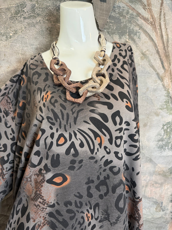 91919 Leopard Print Pullover-Mocha