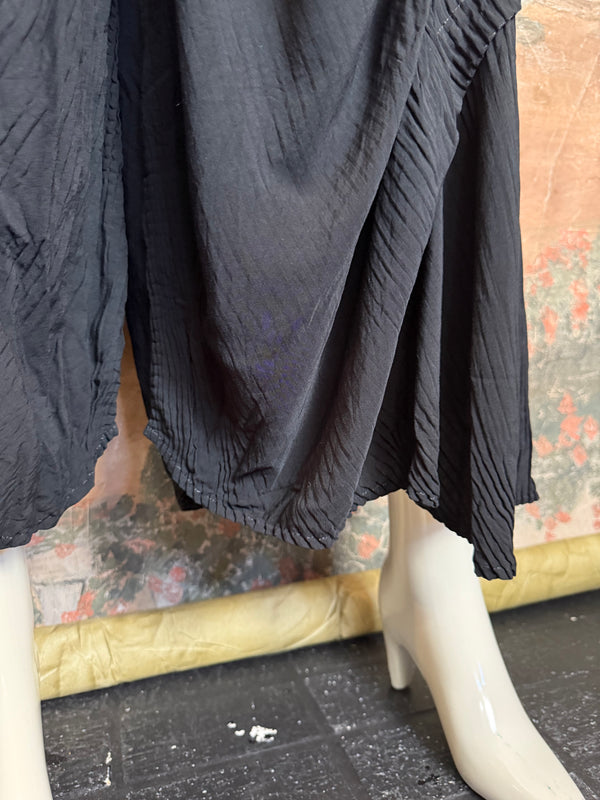 88514 Crinkle Pleat Pants